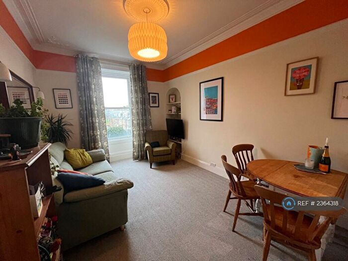 2 Bedroom Flat To Rent In Rosevale Terrace, Edinburgh, EH6
