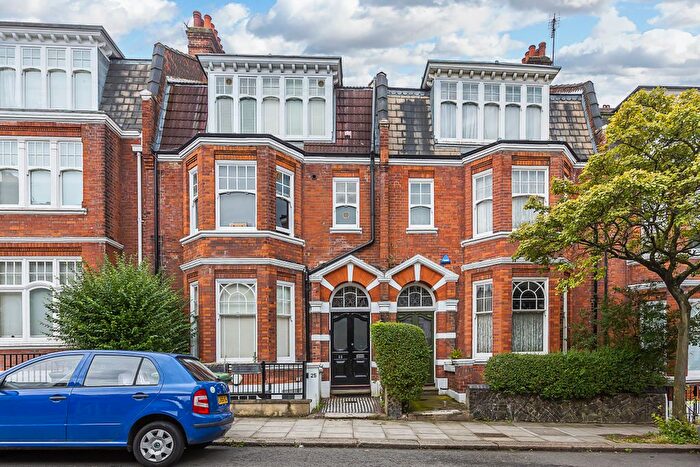 Studio To Rent In Glenloch Road, London, NW3