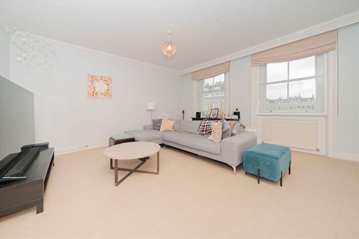 3 Bedroom Flat To Rent In Cranley Gardens, South Kensington, SW7