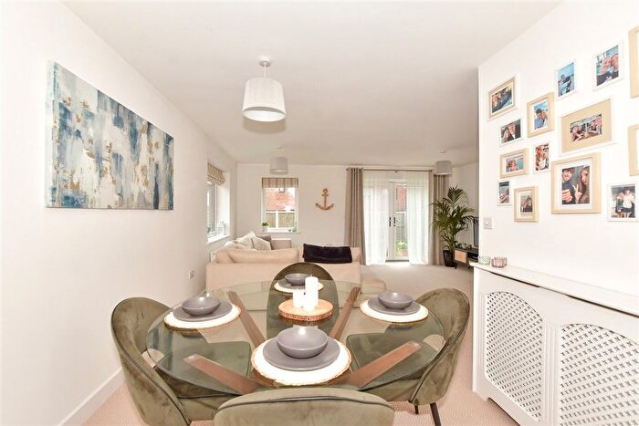 4 Bedroom Detached House For Sale In Bermuda Road, Whitstable, Kent, CT5