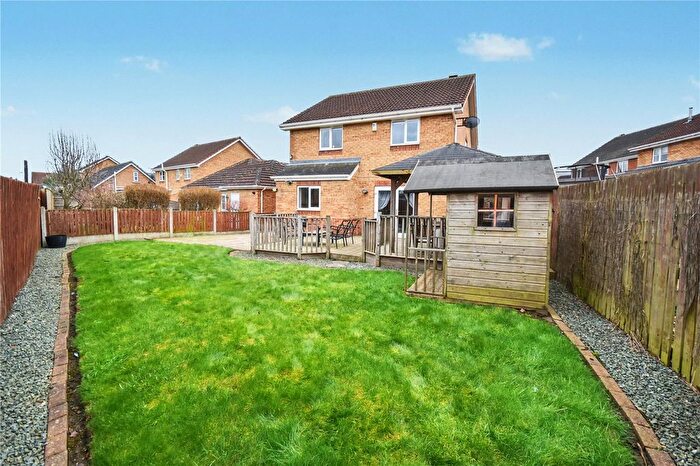 4 Bedroom Detached House For Sale In Redhill Chase, Castleford, West Yorkshire, WF10