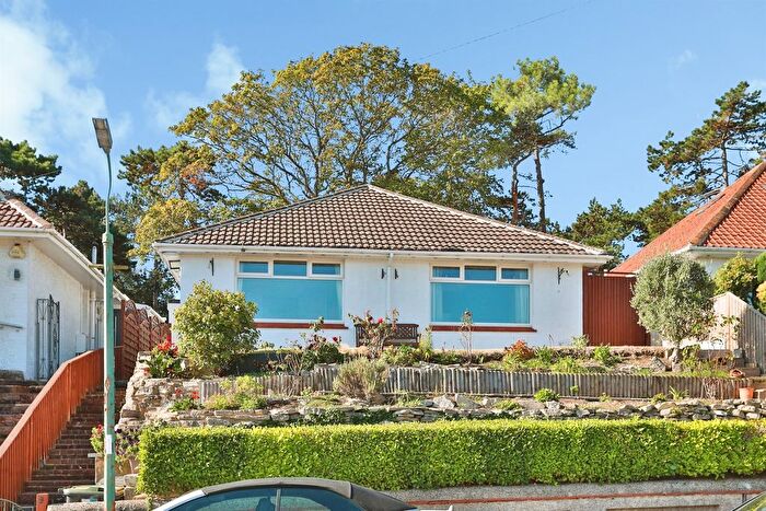 3 Bedroom Detached Bungalow For Sale In Lascelles Road, Bournemouth, BH7