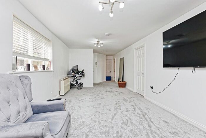 1 Bedroom Flat For Sale In Surrey Road, Cliftonville, Margate, Kent, CT9 - Photo 3