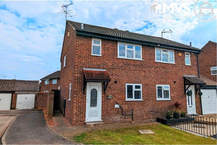 3 Bedroom Semi Detached House For Sale In Smythe Close, Clacton-on-Sea, CO16