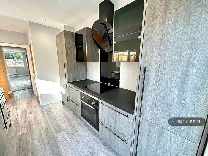 3 Bedroom Semi-Detached House To Rent In Tunnel Hill Cottage, Northampton, NN4