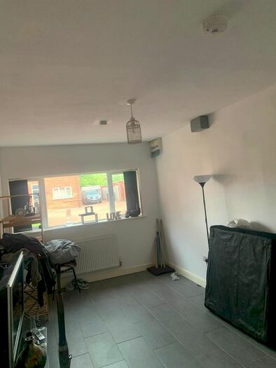 4 Bedroom Semi-Detached House To Rent In Courtyard Close, Syston, Leicester, Leicestershire, LE7