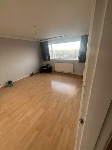 2 Bedroom Flat To Rent In Cranleigh Court, High Street, Cubbington, Leamington Spa, CV32