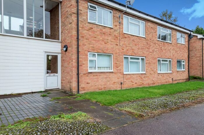 1 Bedroom Flat To Rent In Woottens Close, Comberton, Cambridge, CB23