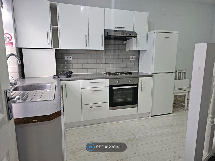 2 Bedroom Flat To Rent In Victoria Court, Wembley, HA9