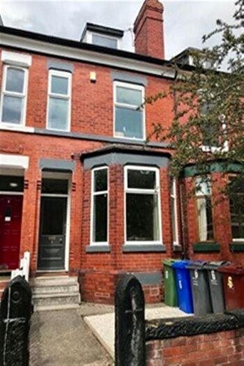 6 Bedroom Terraced House To Rent In Lausanne Road, Manchester, M20