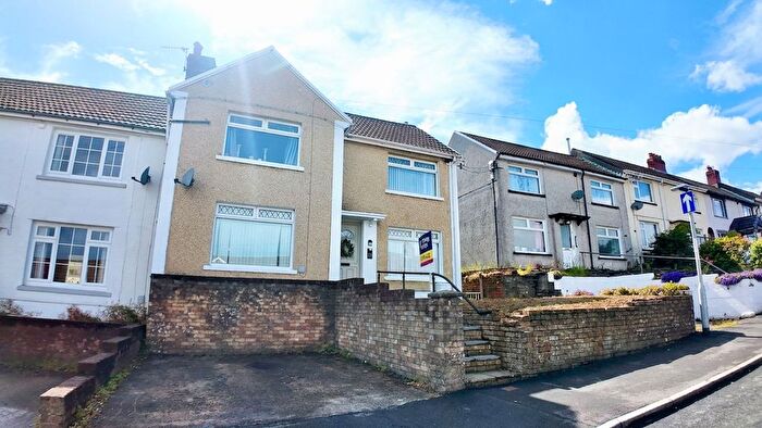 3 Bedroom Semi Detached House For Sale In Fflorens Road, Newbridge, NP11