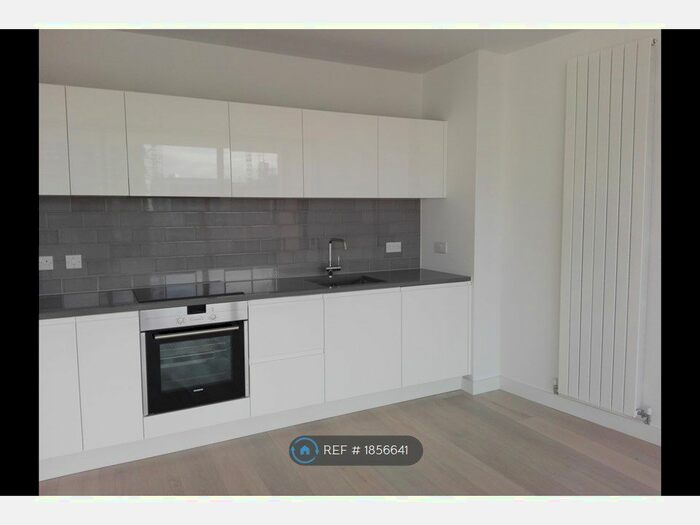 2 Bedroom Flat To Rent In Schooner Road, Royal Wharf, E16