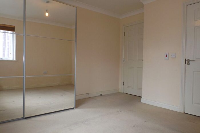 2 Bedroom Flat To Rent In Hammond Court, Southampton, SO16