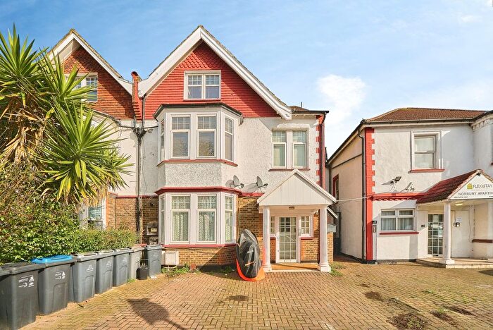 1 Bedroom Flat For Sale In Norbury Crescent, London, SW16