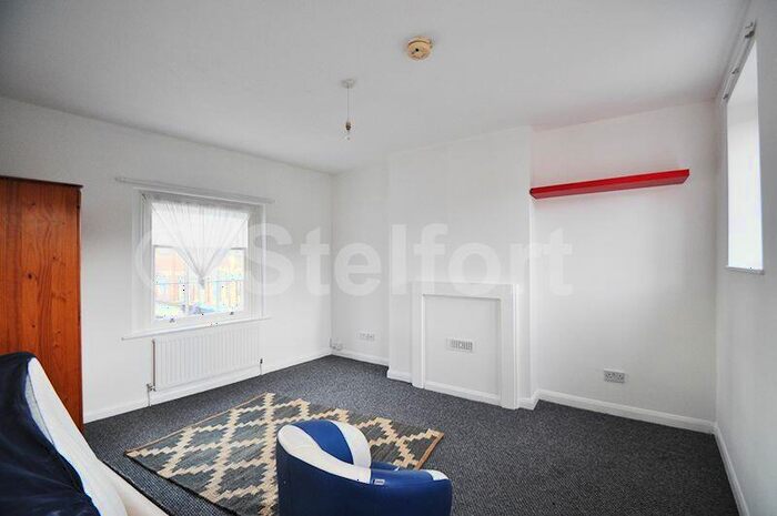 1 Bedroom Flat To Rent In Deptford Broadway, London, SE8
