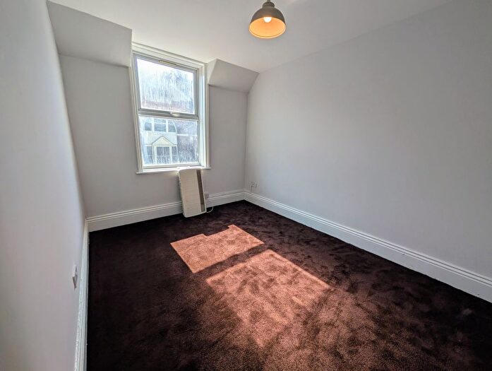 1 Bedroom Flat To Rent In High Street, Stoke-On-Trent, ST6
