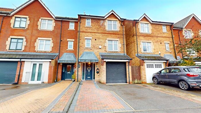 4 Bedroom Town House For Sale In Breccia Gardens, Parr, St Helens, WA9