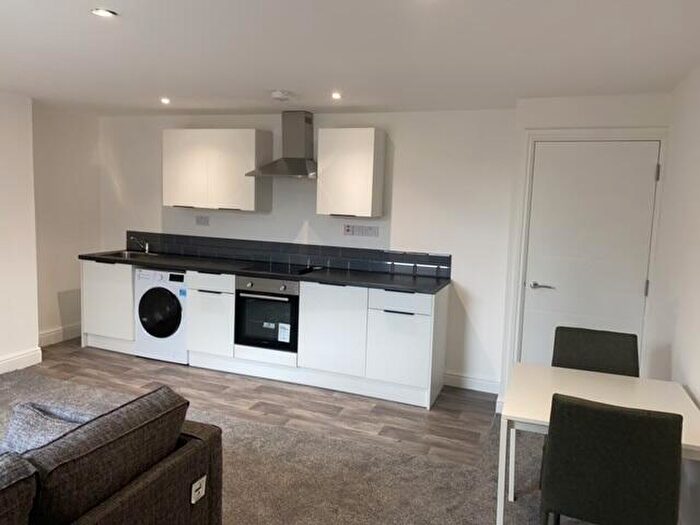 1 Bedroom Apartment To Rent In Eldon Place, Manningham, Bradford, BD1