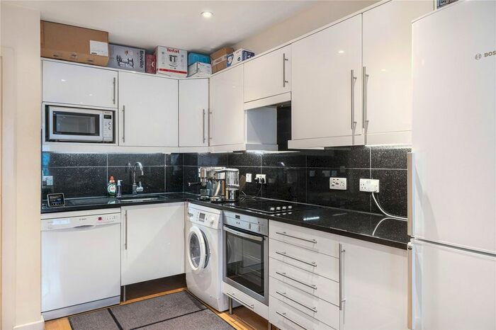 1 Bedroom Flat To Rent In Kingsland Road, Shoreditch, London, E2