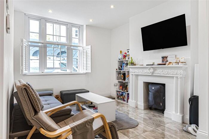 1 Bedroom Apartment To Rent In Newell Street, London, E14