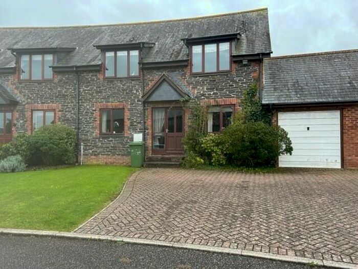 4 Bedroom Property To Rent In Polzeath, PL27