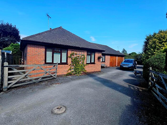 3 Bedroom Detached Bungalow For Sale In Stone Road, Uttoxeter, ST14
