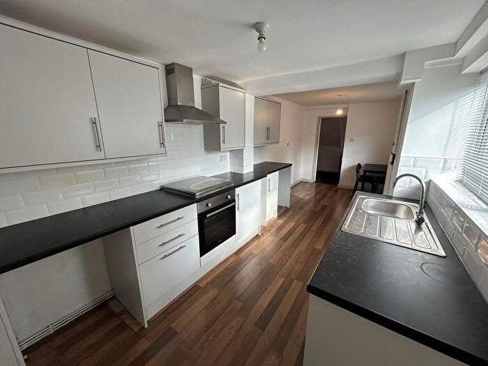 3 Bedroom Terraced House To Rent In Lunt Road, Bootle, L20