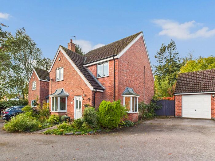 4 Bedroom Detached House For Sale In Tennyson Grange, Gedling, Nottingham, NG4