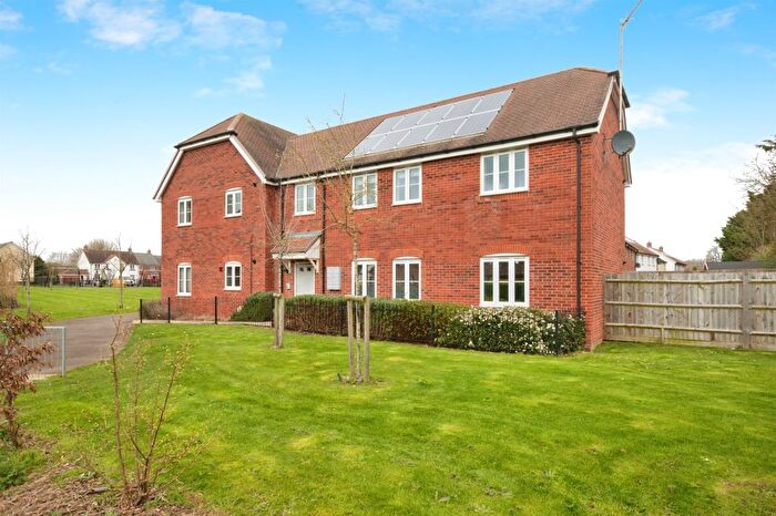 1 Bedroom Flat For Sale In Batchelor Way, Downton, Salisbury, SP5