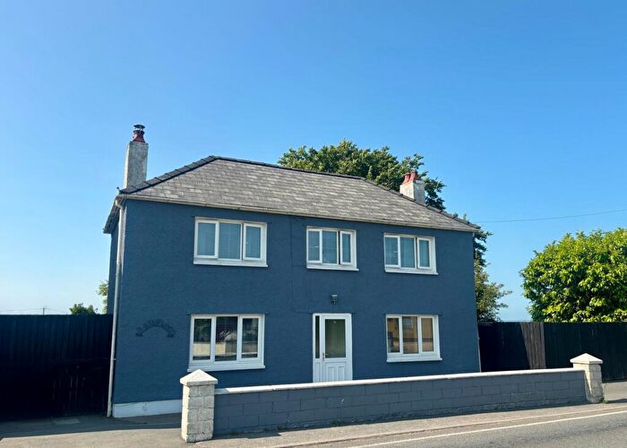 3 Bedroom Detached House For Sale In Llanllwni, Pencader, SA39