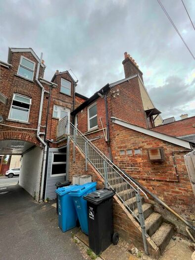 2 Bedroom Flat To Rent In Ashley Road, Parkstone, Poole, BH14