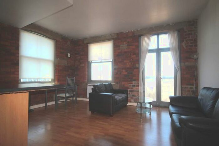 2 Bedroom Flat To Rent In Treadwell Mills, Upper Park Gate, Little Germany, BD1