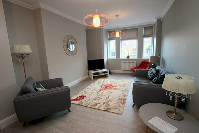 2 Bedroom Apartment To Rent In Clinton House, Clinton Terrace, The Park, NG7