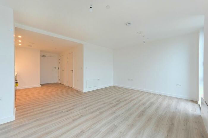 Studio To Rent In LU2On, Kimpton Road, Luton LU2