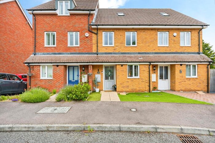3 Bedroom Terraced House For Sale In Laurel Mews, Leighton Buzzard, LU7