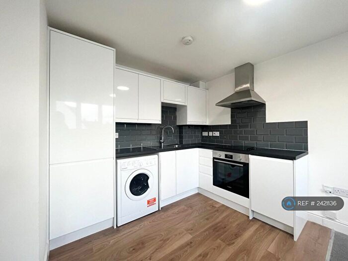 1 Bedroom Flat To Rent In Morland Avenue, Leicester, LE2