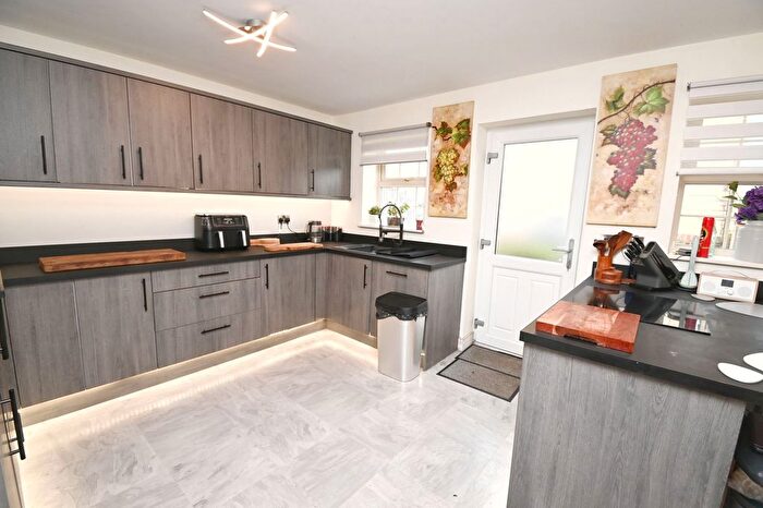 5 Bedroom Town House For Sale In Spring Gardens, Longcar Lane, Barnsley, S70