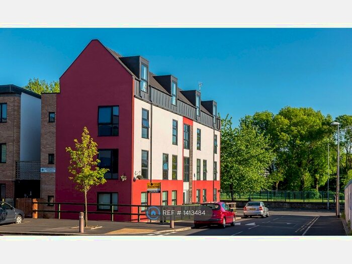 2 Bedroom Flat To Rent In West Craven Street, Salford, M5