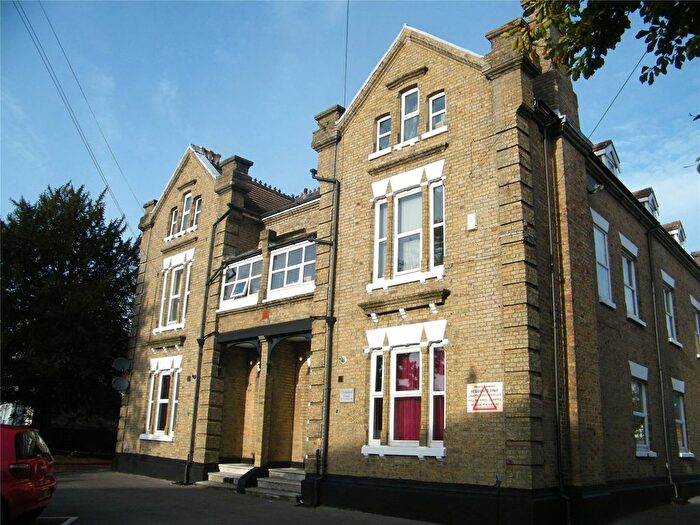 2 Bedroom Flat To Rent In Westridge Road, Southampton, Hampshire, SO17