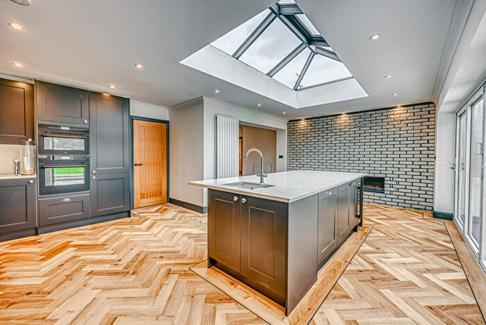 4 Bedroom Bungalow For Sale In Long Road, Canvey Island, SS8