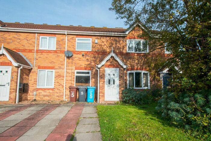 2 Bedroom Terraced House To Rent In Charlestown Way, Hull, HU9