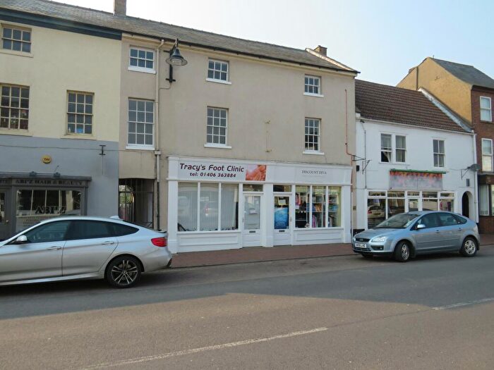 2 Bedroom Flat To Rent In Market Place, Long Sutton, Spalding, PE12