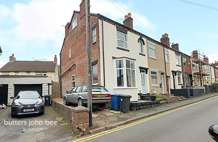 4 Bedroom End Of Terrace House For Sale In Chester Road, Audley, ST7