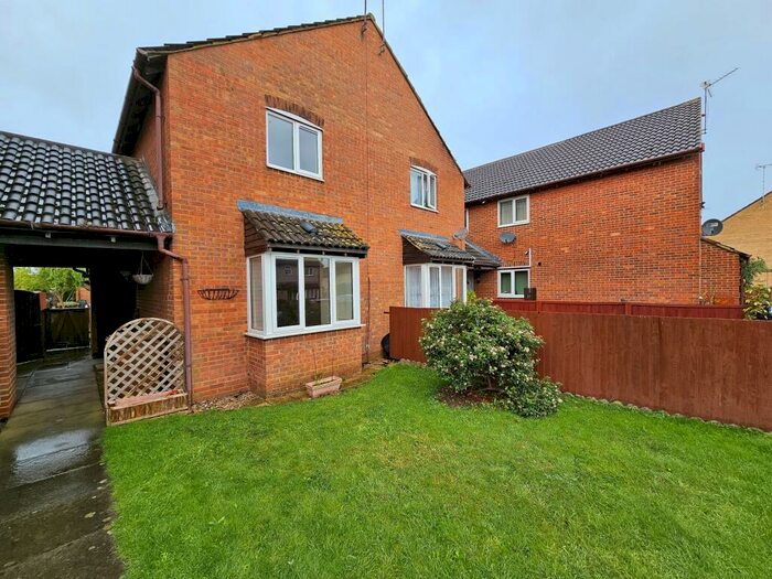 2 Bedroom Semi-Detached House To Rent In Senwick Drive, Wellingborough, Northamptonshire., NN8