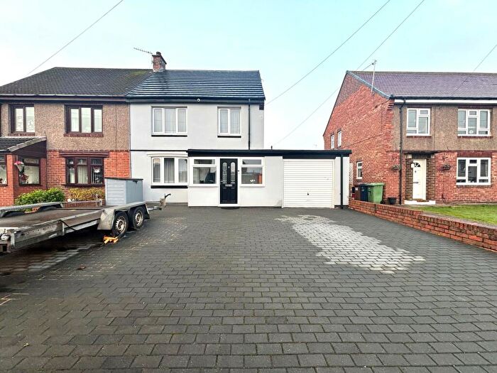 3 Bedroom Semi-Detached House To Rent In Raydale Avenue, Washington, NE37