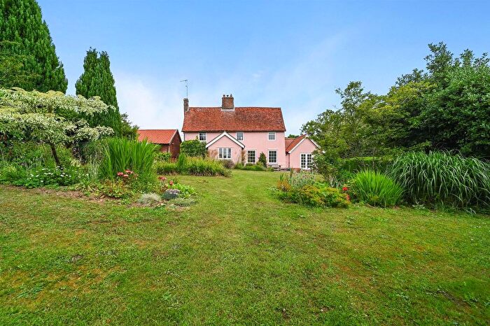5 Bedroom Detached House For Sale In Tattingstone, Suffolk, IP9