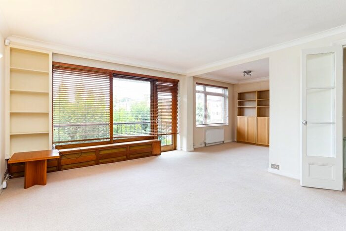 2 Bedroom Flat To Rent In St. John's Avenue, London, SW15