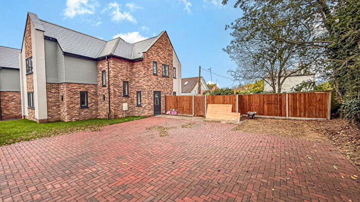 3 Bedroom Detached House For Sale In Brand New House Next To Motney Hill, Lower Rainham Road, ME8