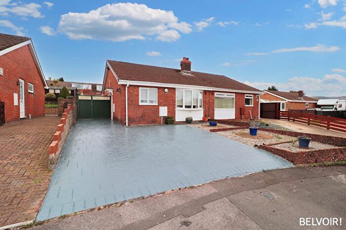 2 Bedroom Bungalow For Sale In Nant-Y-Hwyad, Glenfields, Caerphilly, CF83