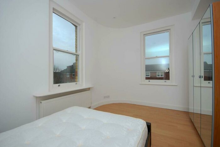 1 Bedroom Flat To Rent In Moray Mews, Finsbury Park, London, N7